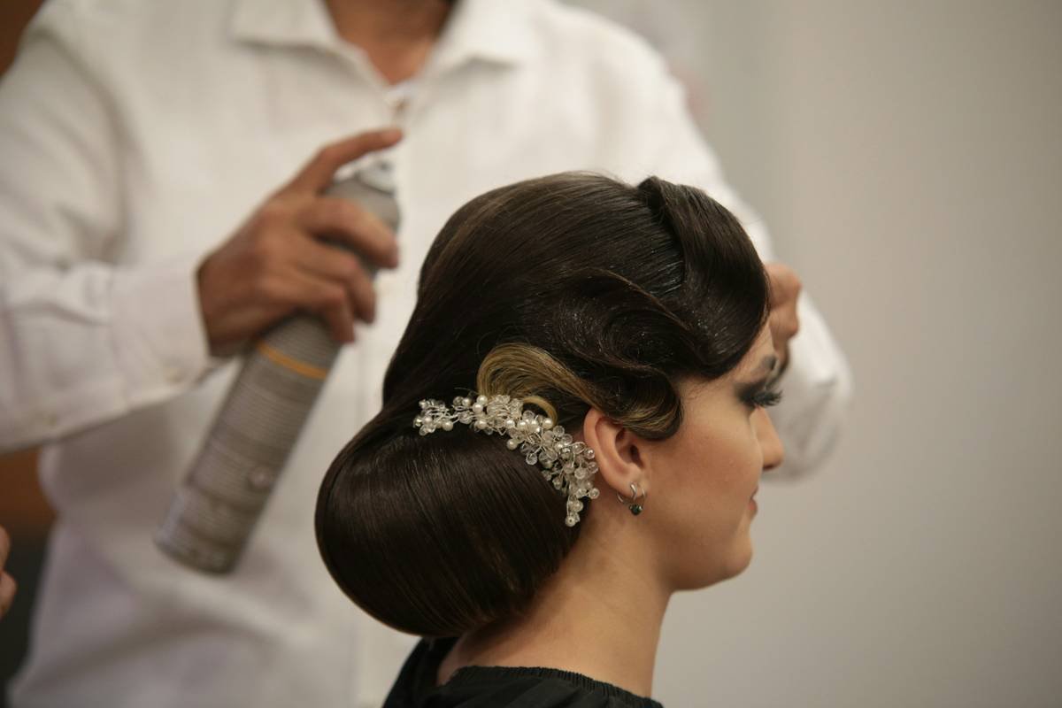 How to Achieve a Stylish Finish on Any Hair Bun—Every. Single. Time.
